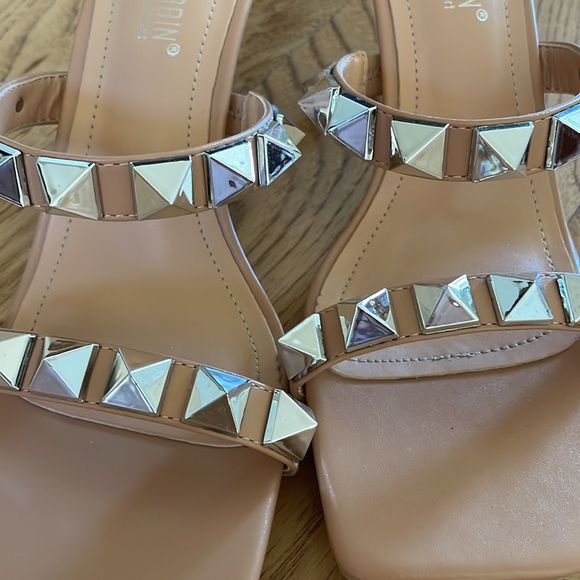 Cape Robbin heels- color tan silver studs- size 7.5 - Picture 6 of 8